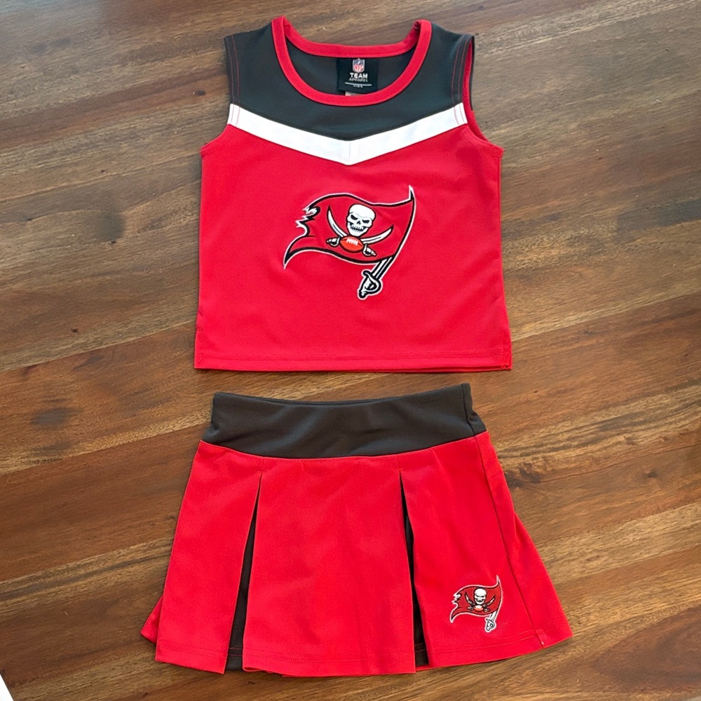 NFL Tampa Bay Buccaneers Cheer Outfit with Team Flag Logo (size 5/6)
